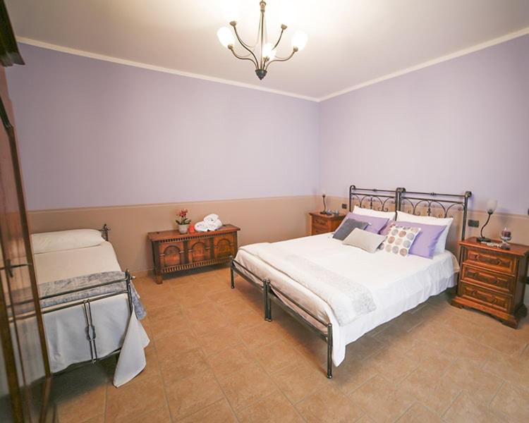 Palazzo Le Muse Apartments Беваня Екстериор снимка